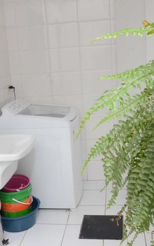 Casa à venda com 140m², 3 quartos e 1 vagaÁrea de serviço