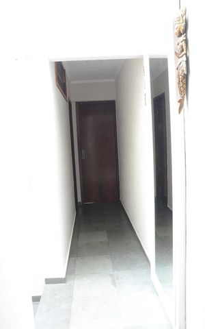 Casa à venda com 140m², 3 quartos e 1 vagaCorredor