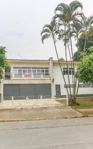 Casa para alugar com 850m², 4 quartos e 7 vagas Casa para alugar com 850m², 4 quartos e 7 vagasFachada