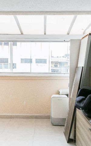 Apartamento à venda com 90m², 3 quartos e 1 vagaVaranda