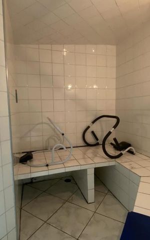 Apartamento à venda com 186m², 3 quartos e 3 vagas Apartamento à venda com 186m², 3 quartos e 3 vagasÁrea comum - Sauna