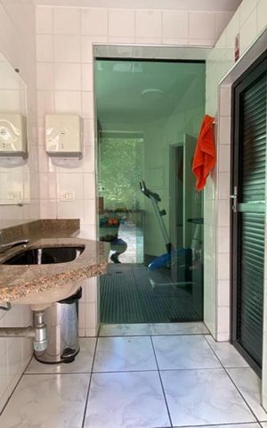 Apartamento à venda com 186m², 3 quartos e 3 vagas Apartamento à venda com 186m², 3 quartos e 3 vagasBanheiro