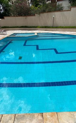Apartamento à venda com 186m², 3 quartos e 3 vagas Apartamento à venda com 186m², 3 quartos e 3 vagasÁrea comum - Piscina