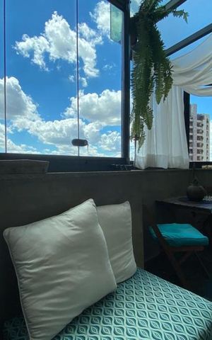 Apartamento à venda com 186m², 3 quartos e 3 vagas Apartamento à venda com 186m², 3 quartos e 3 vagasVaranda