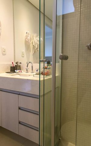 Apartamento para alugar com 83m², 2 quartos e 2 vagas Apartamento para alugar com 83m², 2 quartos e 2 vagasBanheiro da Suíte 1