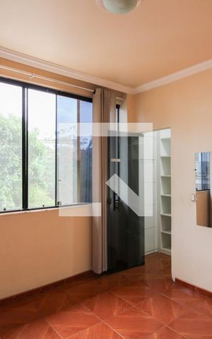 Casa à venda com 750m², 6 quartos e 6 vagas Casa à venda com 750m², 6 quartos e 6 vagasSuíte 1