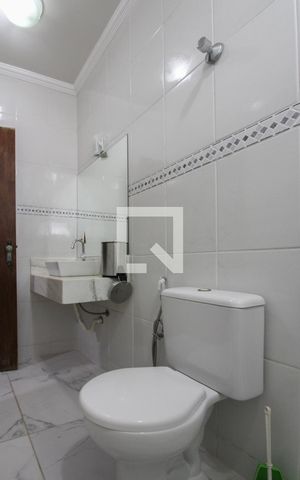 Casa à venda com 750m², 6 quartos e 6 vagas Casa à venda com 750m², 6 quartos e 6 vagasBanheiro da Suíte 2