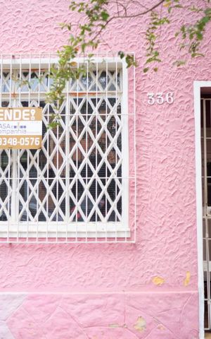 Casa para alugar com 123m², 6 quartos e sem vagaFachada