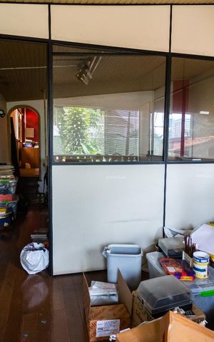 Casa à venda com 466m², 6 quartos e 5 vagas Casa à venda com 466m², 6 quartos e 5 vagasSala