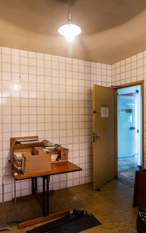 Casa à venda com 466m², 6 quartos e 5 vagas Casa à venda com 466m², 6 quartos e 5 vagasCozinha