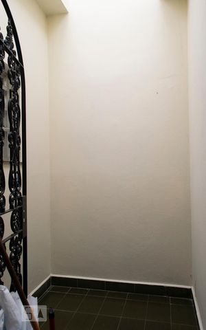 Casa à venda com 200m², 3 quartos e 6 vagas