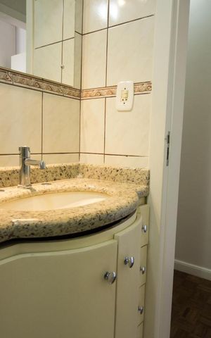 Studio para alugar com 44m², 1 quarto e 1 vaga Studio para alugar com 44m², 1 quarto e 1 vagaBanheiro
