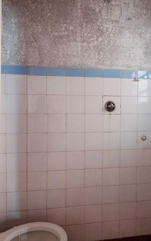 Casa à venda com 170m², 2 quartos e 2 vagas Casa à venda com 170m², 2 quartos e 2 vagasBanheiro de serviço