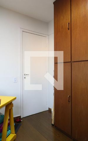 Apartamento à venda com 77m², 3 quartos e 1 vagaQuarto 2