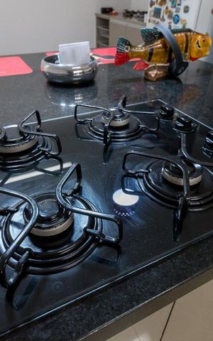 Casa à venda com 220m², 3 quartos e 7 vagasCozinha - cooktop