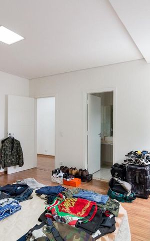 Casa à venda com 220m², 3 quartos e 7 vagasQuarto 2 suíte