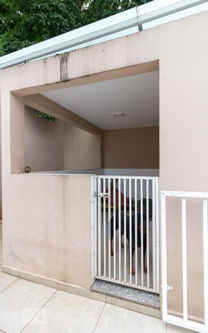 Casa à venda com 220m², 3 quartos e 7 vagasCanil