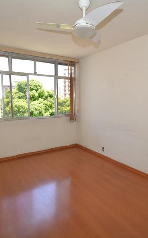 Apartamento à venda com 58m², 2 quartos e 1 vagaSala