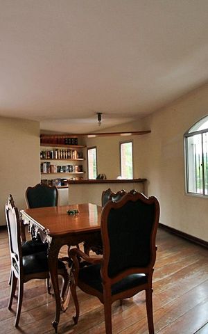 Casa à venda com 445m², 4 quartos e sem vagaSala