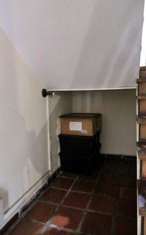 Casa à venda com 445m², 4 quartos e sem vagaSala inferior