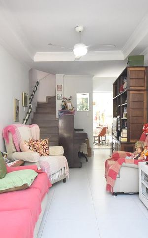 Casa de condomínio para alugar com 118m², 3 quartos e 1 vagaSala