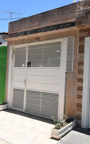 Casa de condomínio para alugar com 118m², 3 quartos e 1 vagaFachada