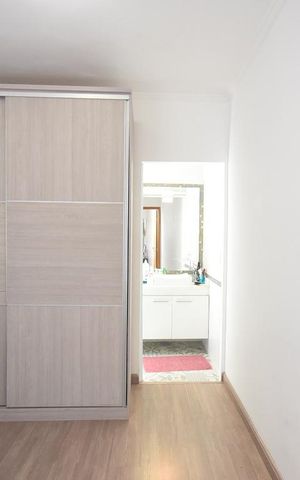Casa de condomínio para alugar com 118m², 3 quartos e 1 vagaArmário da Suíte 1