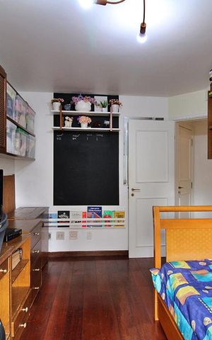 Apartamento à venda com 190m², 4 quartos e 3 vagasEscritório/Quarto