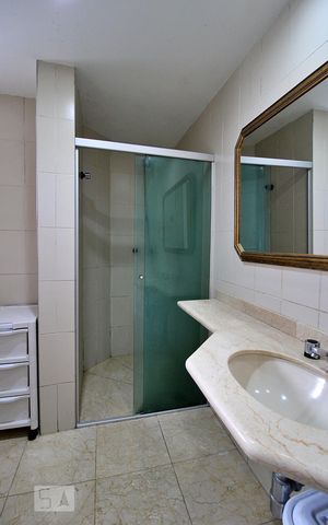 Apartamento à venda com 190m², 4 quartos e 3 vagasBanheiro da Suíte 3