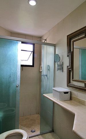 Apartamento à venda com 190m², 4 quartos e 3 vagasBanheiro da Suíte 2