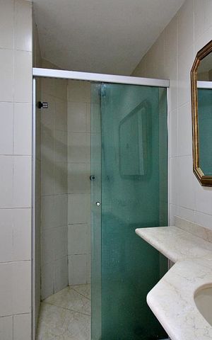 Apartamento à venda com 190m², 4 quartos e 3 vagasBanheiro da Suíte 3