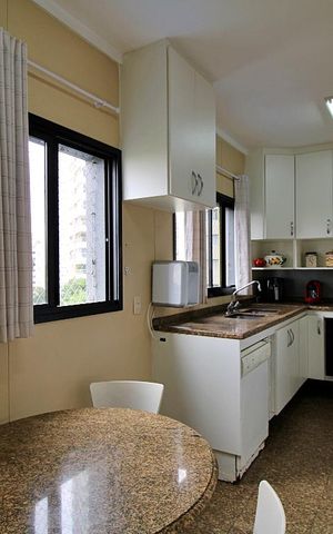 Apartamento à venda com 190m², 4 quartos e 3 vagasCozinha