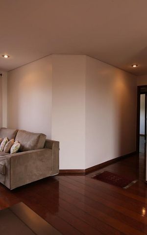 Apartamento à venda com 128m², 3 quartos e 2 vagas Apartamento à venda com 128m², 3 quartos e 2 vagasSala