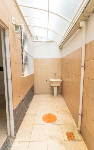 Casa para alugar com 64m², 2 quartos e 1 vaga Casa para alugar com 64m², 2 quartos e 1 vagaDetalhe da area de serviço