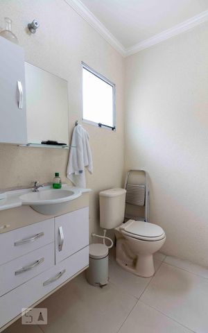 Casa de condomínio à venda com 131m², 3 quartos e 2 vagas Casa de condomínio à venda com 131m², 3 quartos e 2 vagasLavabo