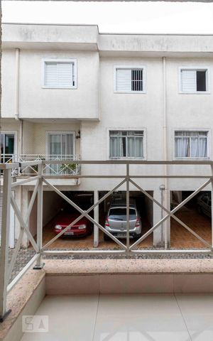 Casa de condomínio à venda com 131m², 3 quartos e 2 vagas Casa de condomínio à venda com 131m², 3 quartos e 2 vagasVaranda da Sala