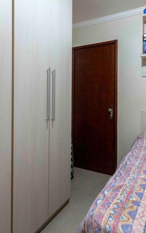 Casa de condomínio à venda com 131m², 3 quartos e 2 vagas Casa de condomínio à venda com 131m², 3 quartos e 2 vagasQuarto 1