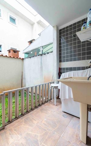 Casa de condomínio à venda com 131m², 3 quartos e 2 vagas Casa de condomínio à venda com 131m², 3 quartos e 2 vagasÁrea de Serviço