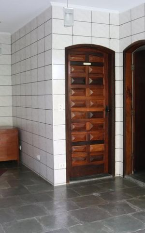 Casa à venda com 670m², 3 quartos e 8 vagasÁrea Externa