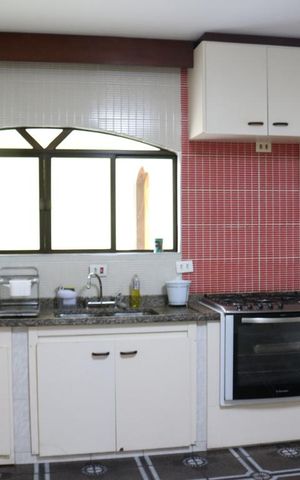 Casa à venda com 670m², 3 quartos e 8 vagasCozinha 1
