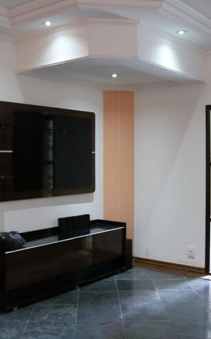 Casa à venda com 670m², 3 quartos e 8 vagasSala 1