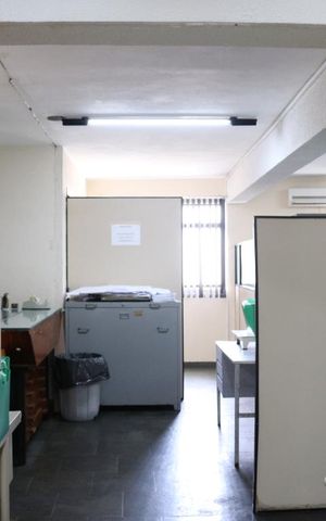 Casa à venda com 670m², 3 quartos e 8 vagasEscritório