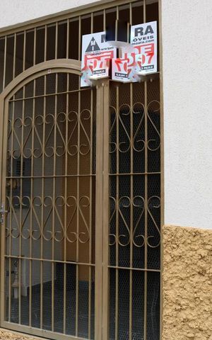 Casa à venda com 670m², 3 quartos e 8 vagasFachada