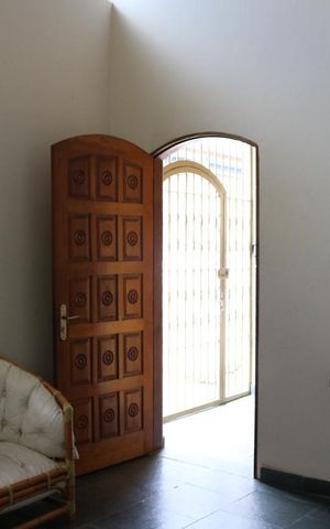 Casa à venda com 670m², 3 quartos e 8 vagasSala 3