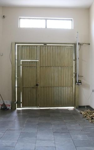 Casa à venda com 670m², 3 quartos e 8 vagasÁrea Externa