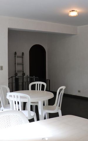 Casa à venda com 420m², 3 quartos e 6 vagasÁrea Externa
