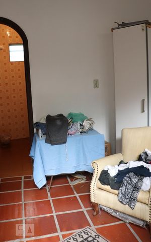 Casa à venda com 420m², 3 quartos e 6 vagasQuarto de Serviço