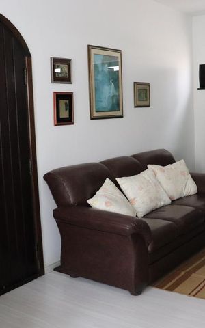 Casa à venda com 420m², 3 quartos e 6 vagasSala 1