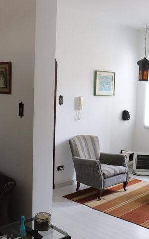 Casa à venda com 420m², 3 quartos e 6 vagasSala 1