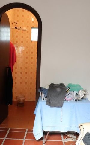 Casa à venda com 420m², 3 quartos e 6 vagasQuarto de Serviço